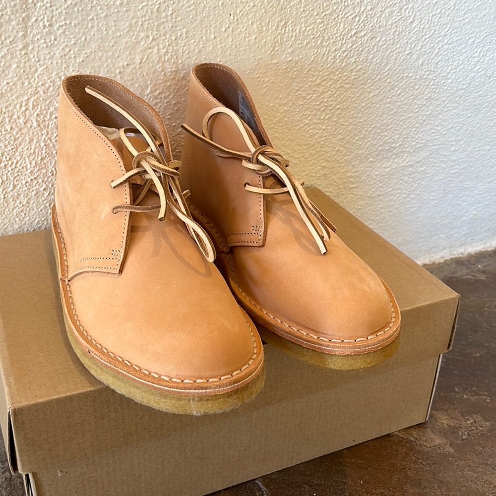Clark’s desert boots Italian vegetable tanned leather  8 NEW